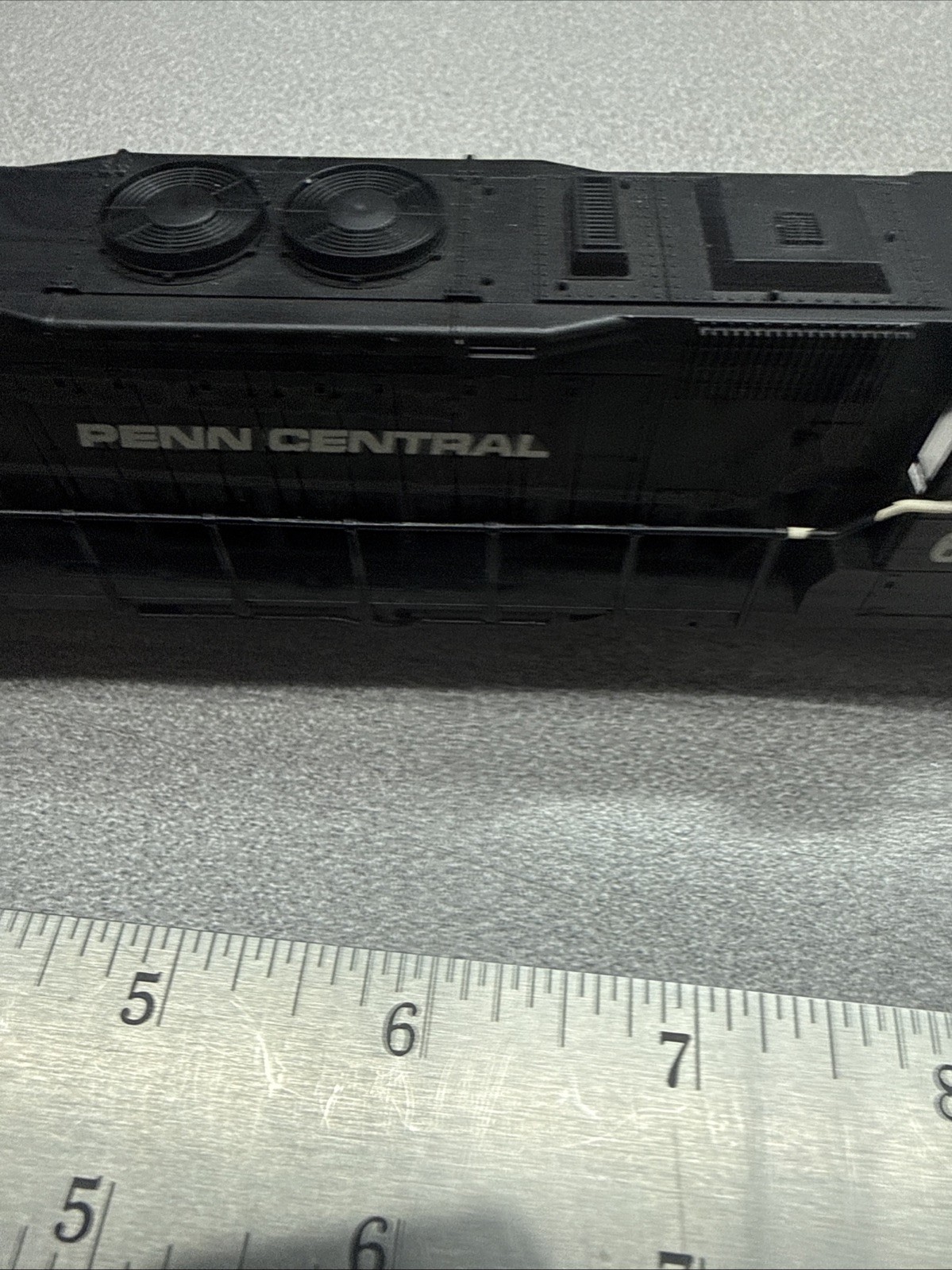 Atlas Sd 35 Shell Only Penn Central All Handrails Glass And Details Shell Only