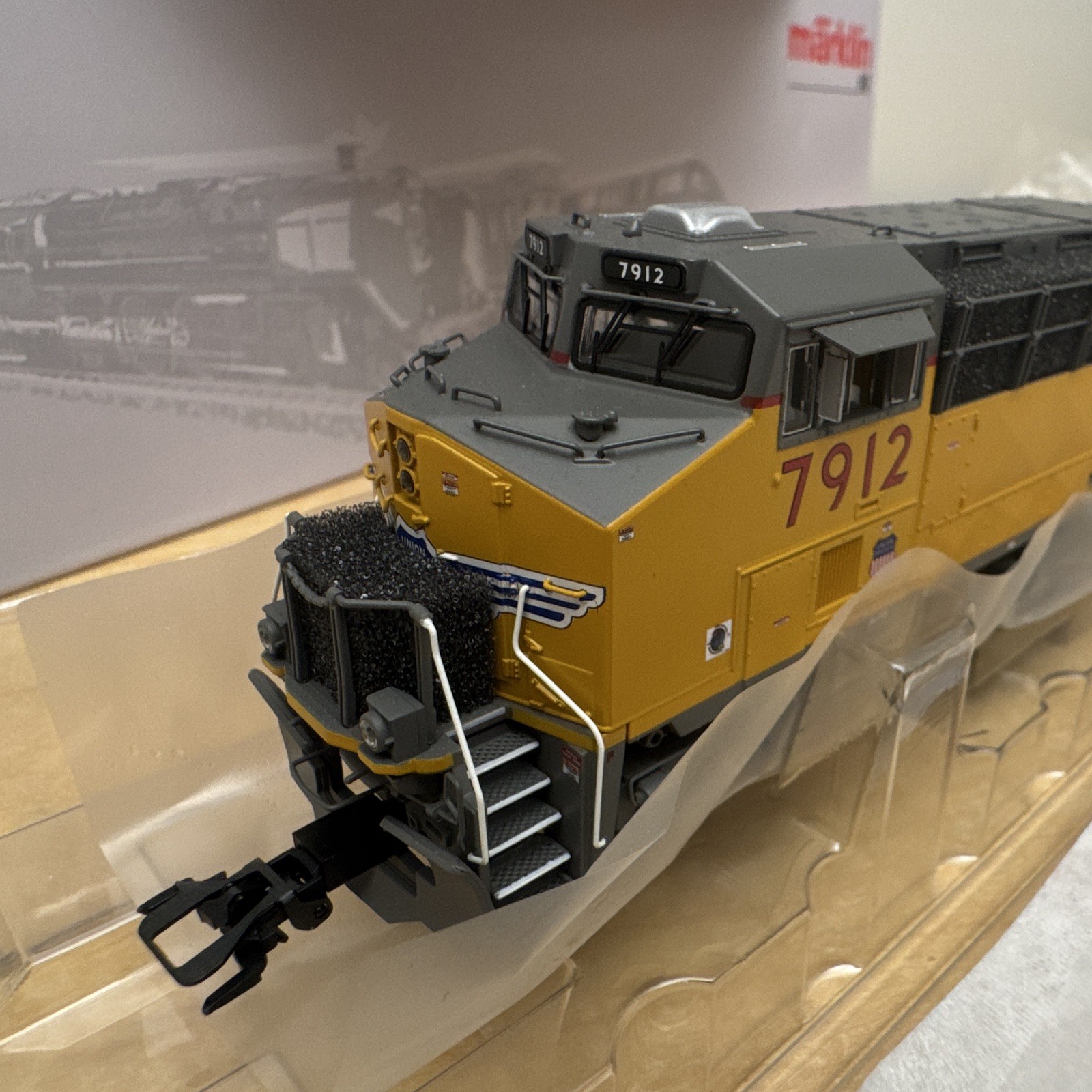 Märklin Marklin HO Union Pacific GE ES44AC Diesel Loco 7912 Digital DCC AC 38441