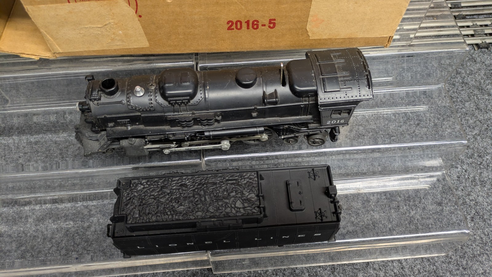 Lionel Postwar O Gauge 2016 Steam Locomotive & 6026W Tender – Tested