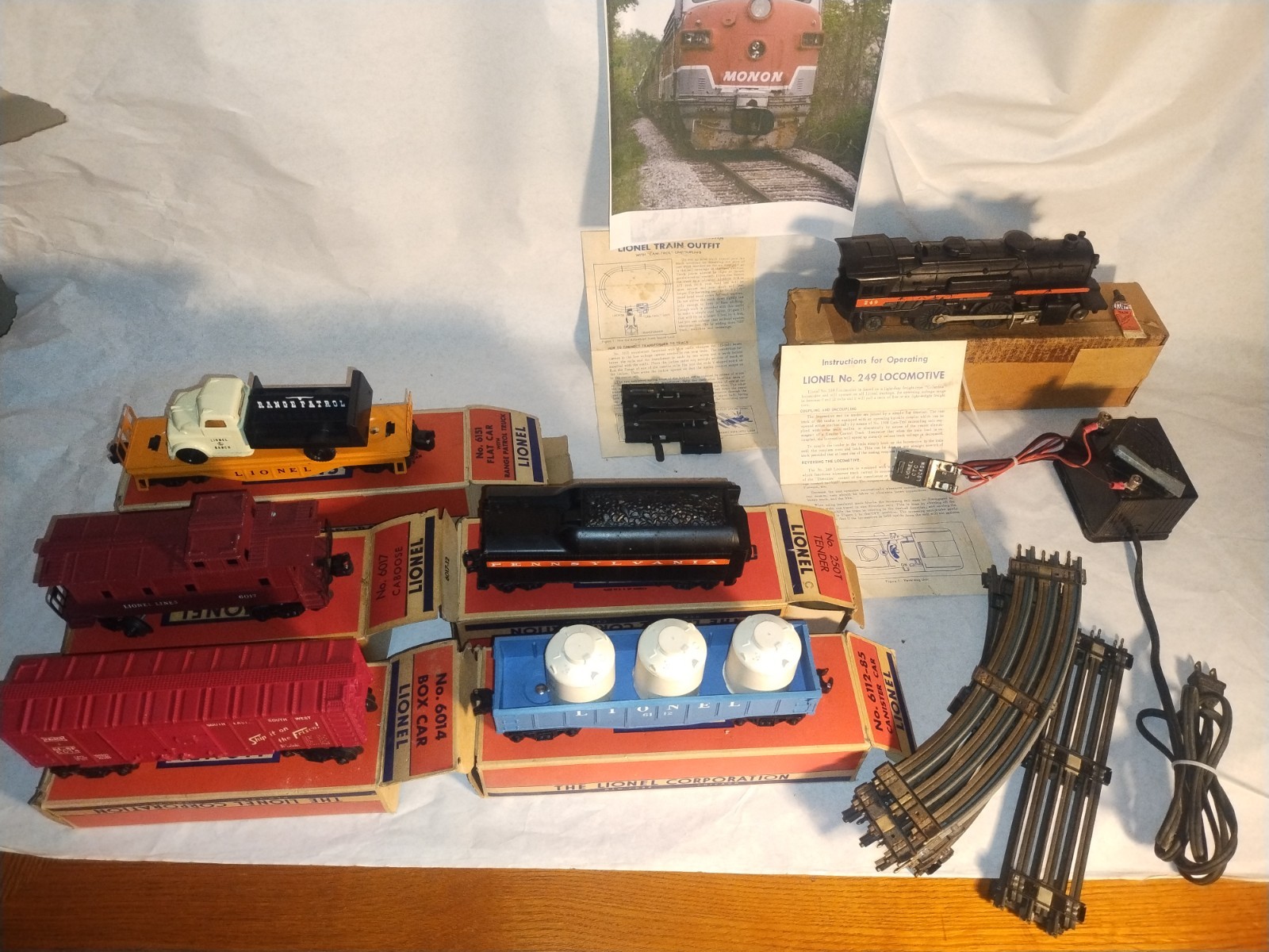 Lionel 1590 Set From 1958 Locomotive 249 & Tender 4 Car Freight Set W/ Boxes