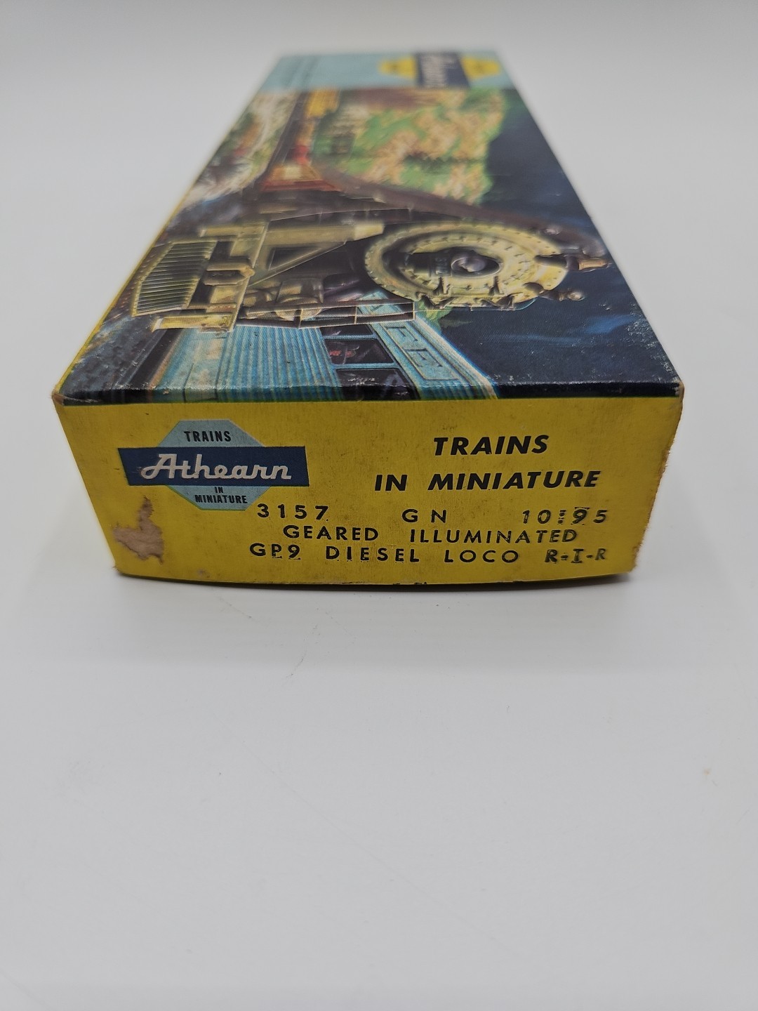 Vintage HO Athearn 3157 GP-9 Diesel Locomotive w/ Original Box & Manual