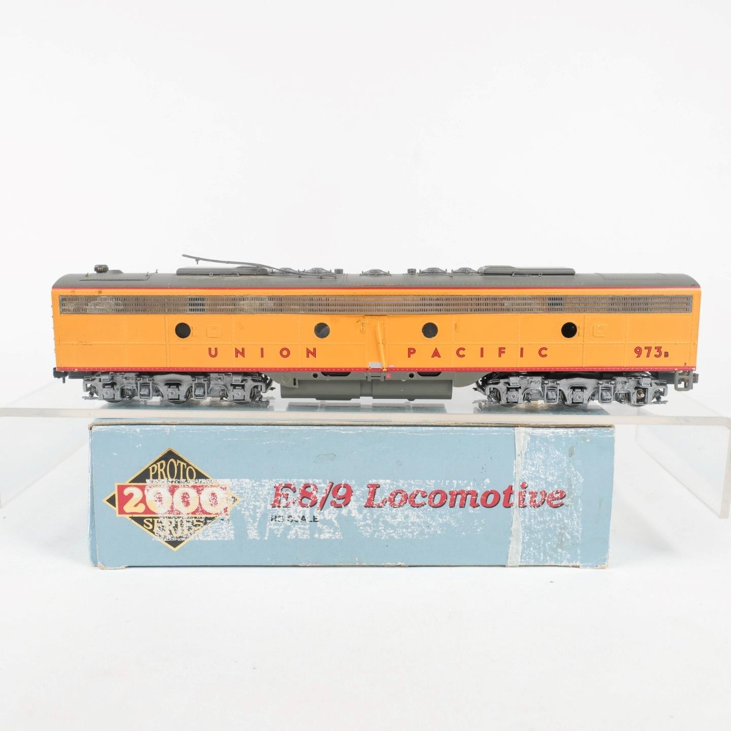 Proto 2000 HO Scale Union Pacific UP #973B E8/9 Diesel Locomotive DC Powered