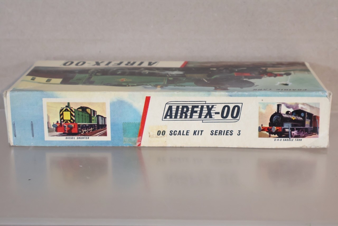AIRFIX R301 OO GAUGE BR 2-6-2 CLASS 6100 PRAIRIE TANK LOCOMOTIVE MODEL KIT op