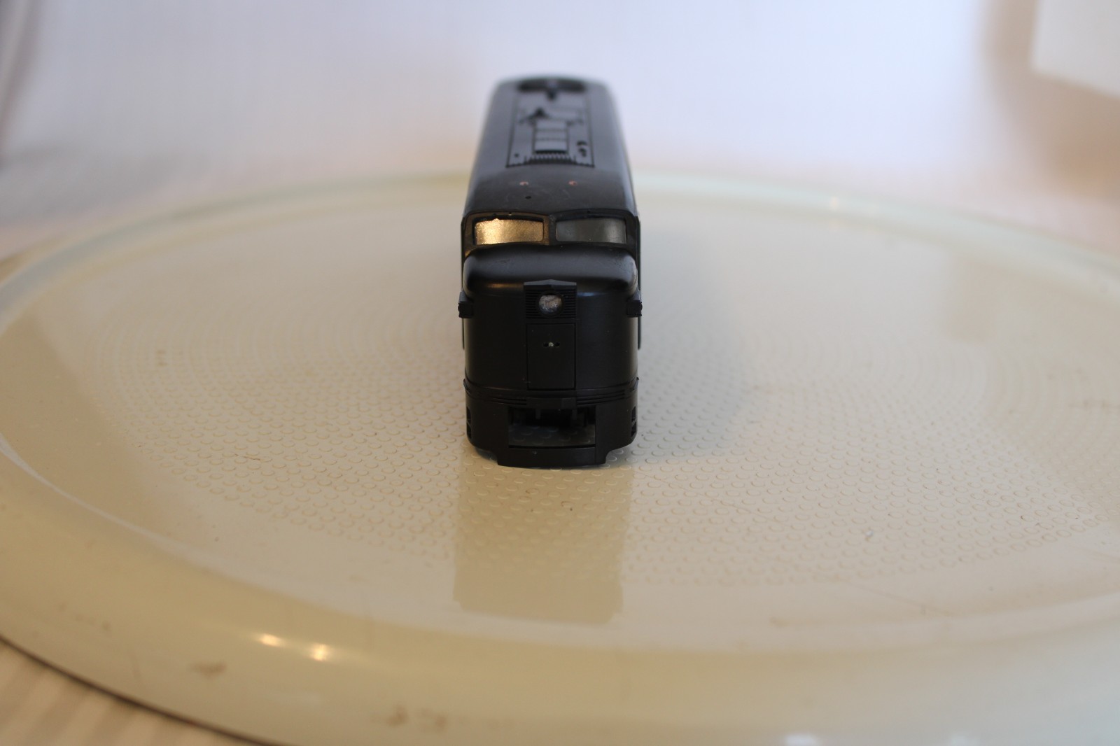 HO Scale E-R Models, Alco FA-1 Diesel Locomotive, Black Undecorated