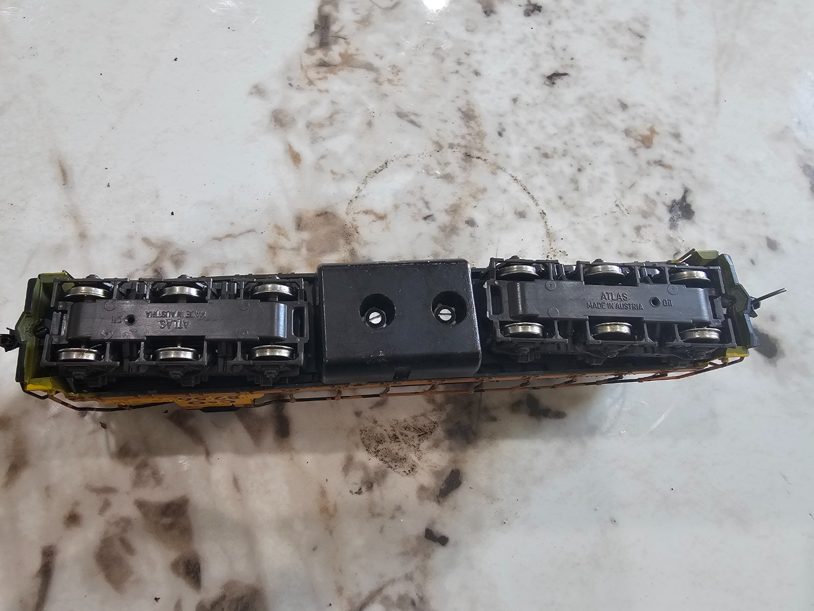 Pair Atlas HO Custom Chessie System C&O SD24 High Hood Diesel Locos 8256 8257