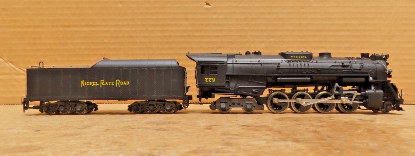 AHM 5061 – Nickel Plate Road #779 – Berkshire 2-8-4 Steam Locomotive – HO Scale