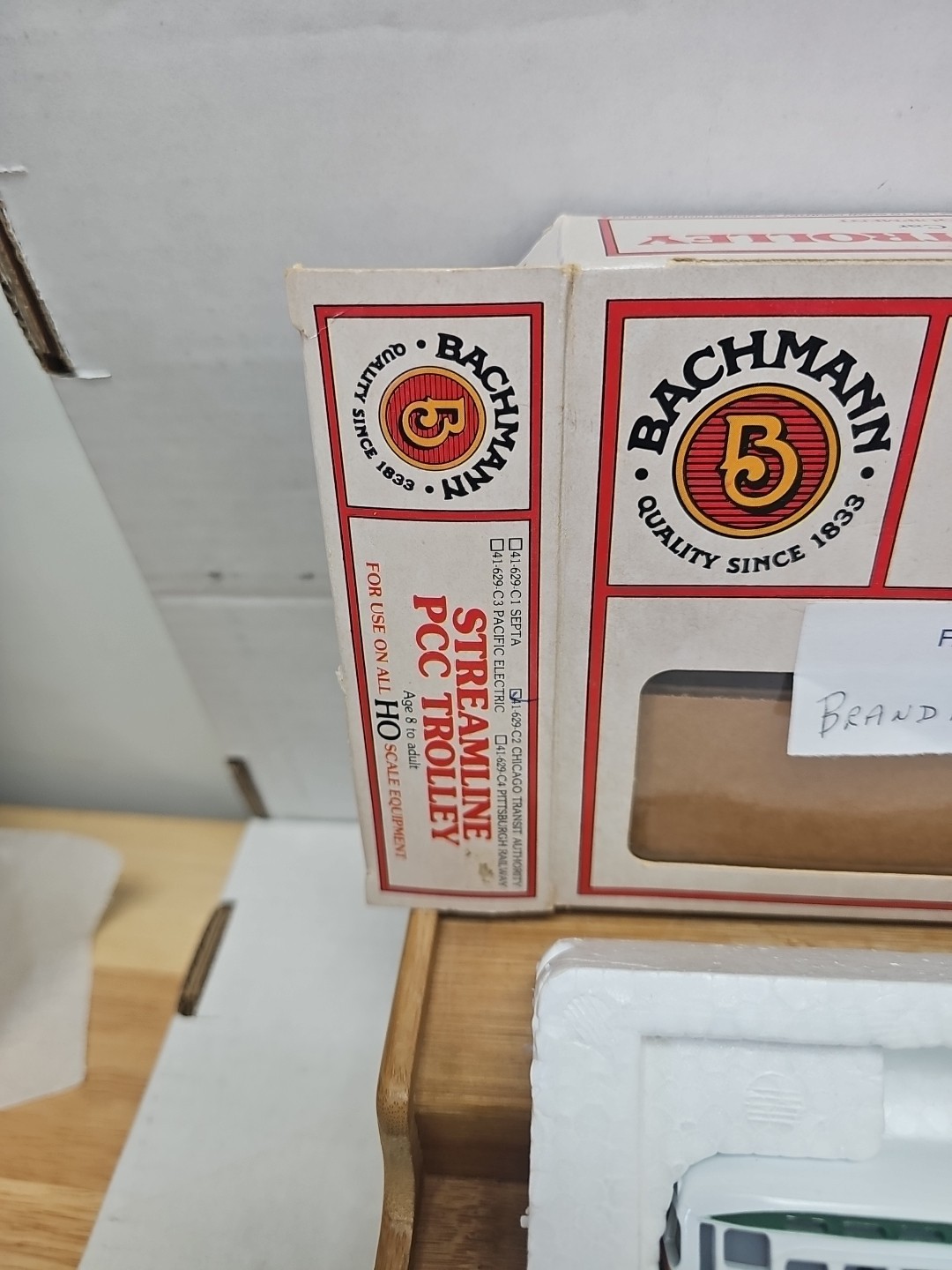 Bachmann Chicago Transit Authority CTA Streamline PCC Trolley Ho Scale Train