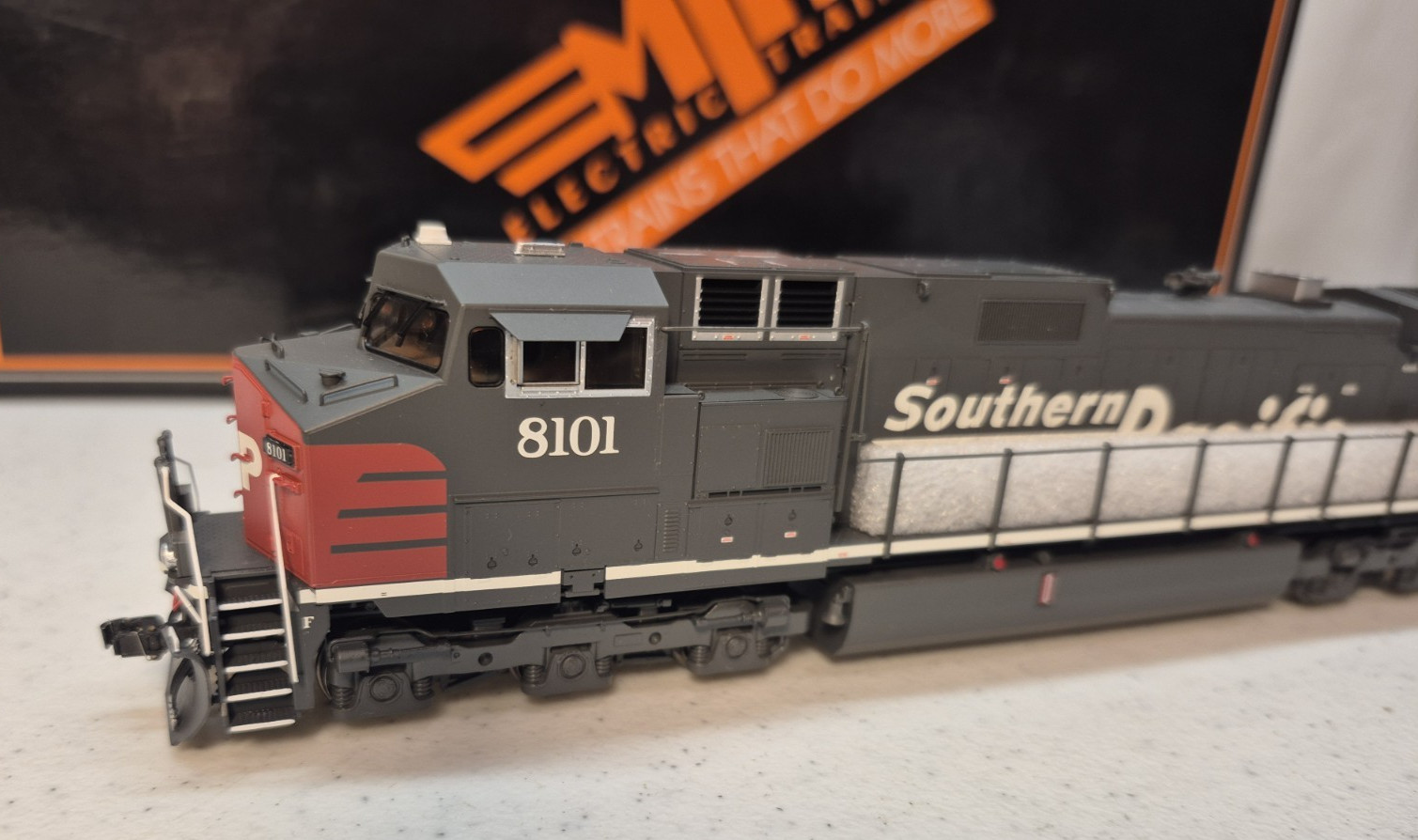 MTH HO Scale Southern Pacific Dash-9 Diesel 80-2305-1 W/ Protosound 3 LN Tested