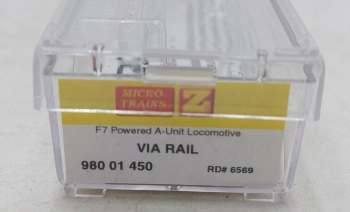 Micro-Trains 98001450 Z VIA Rail EMD F7 A Unit Powered Diesel Locomotive #6569