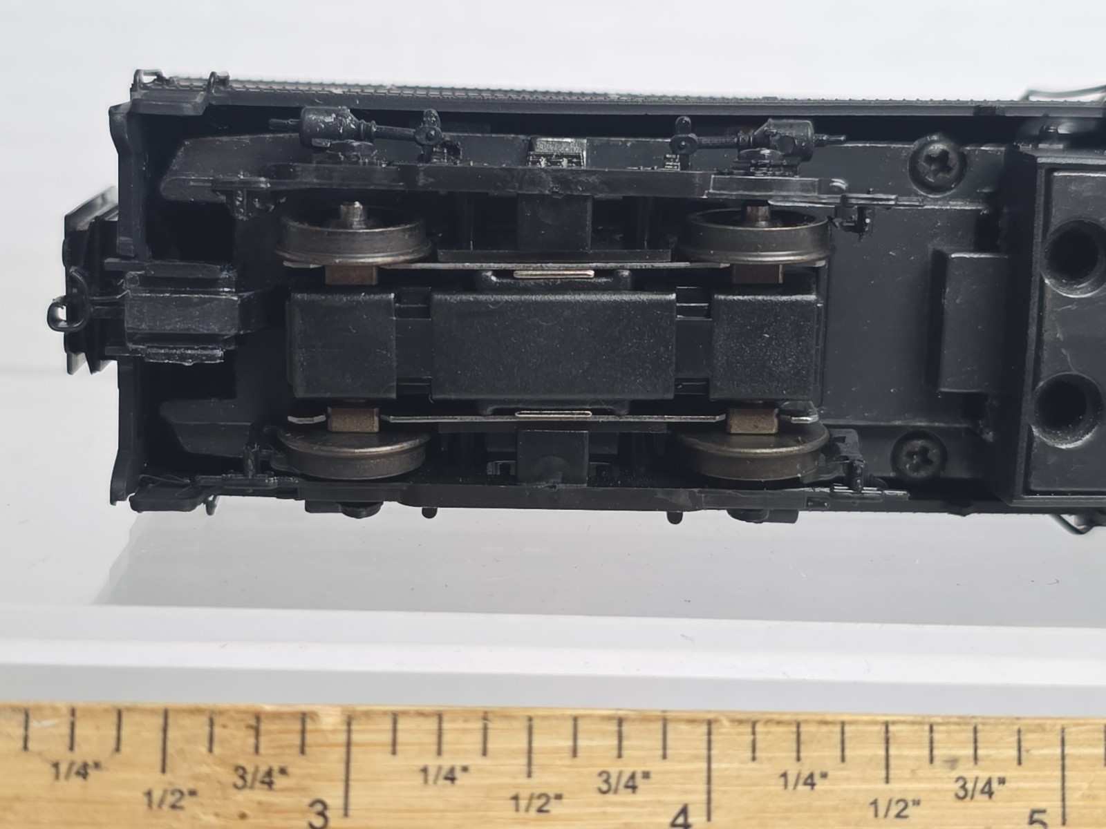 Proto 2000 HO Scale 8393 Undecorated Dummy FB-2 B Unit Diesel Locomotive NOS