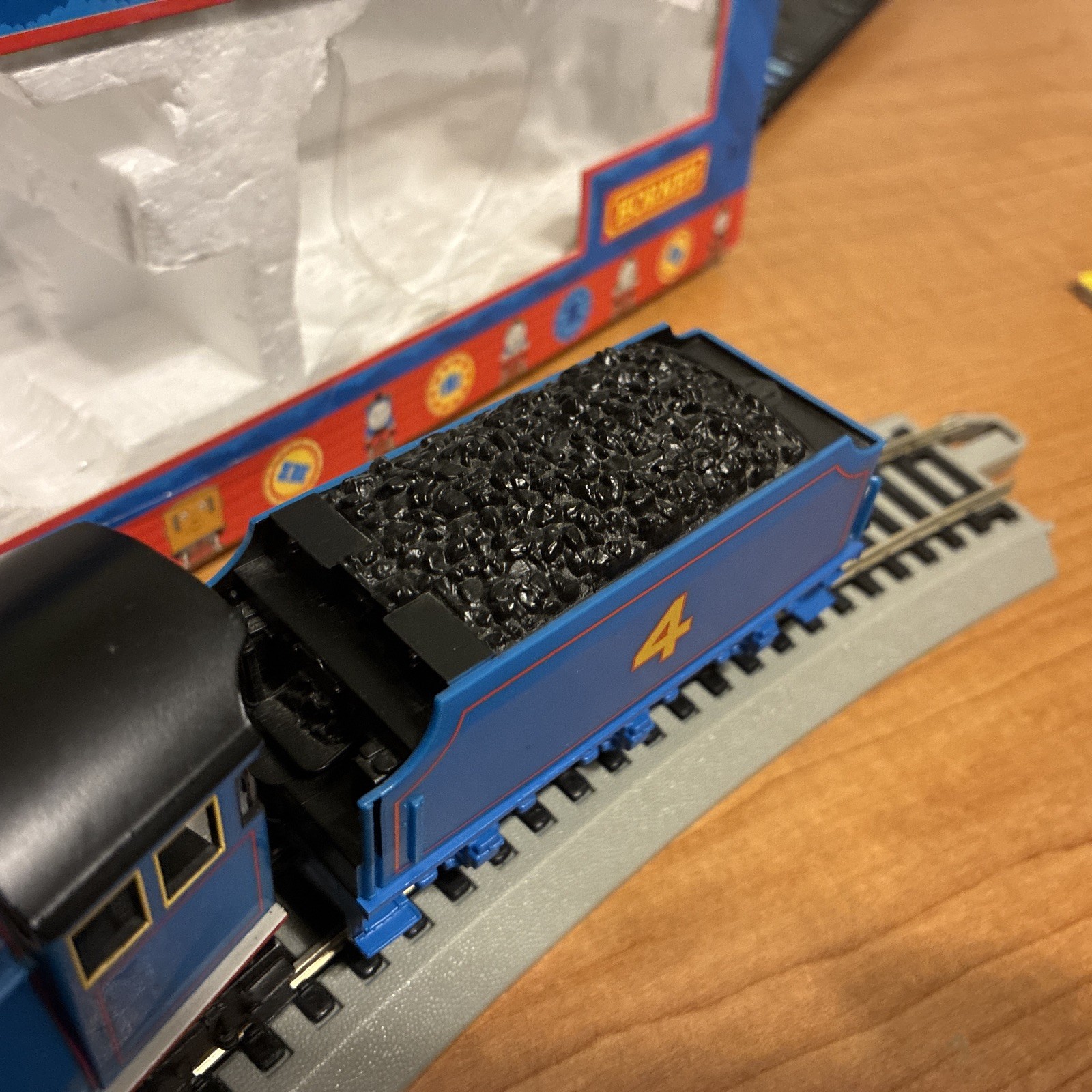 Hornby (OO) R383 Gordon The Big Blue Engine, Thomas & Friends Range.
