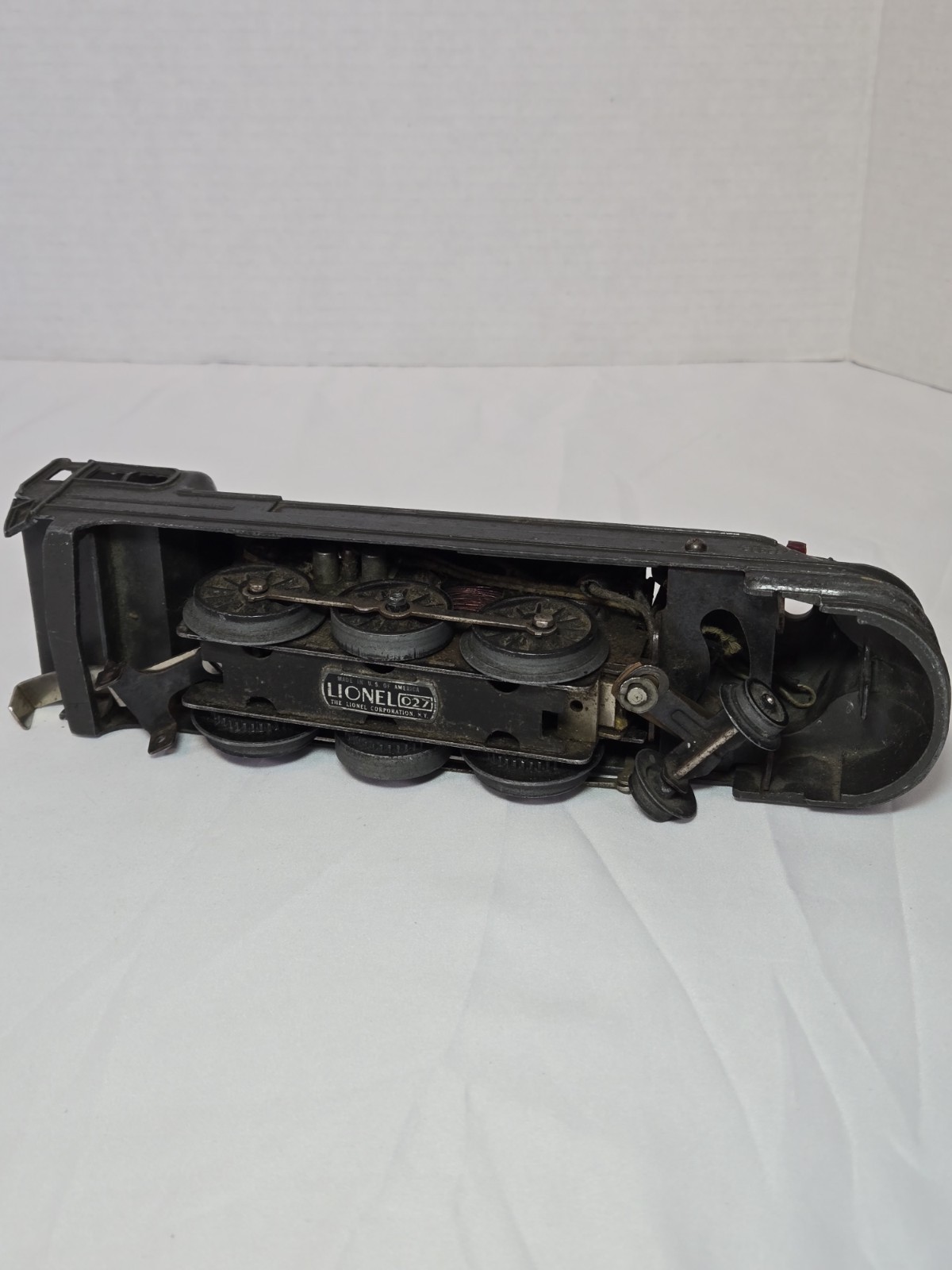 Lionel 1688 Gunmetal Locomotive Torpedo w/ Box Cars Pre-war Era Made In USA