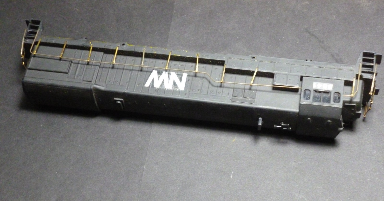 Ho Athearn Diesel locomotive shell U30C shell NW