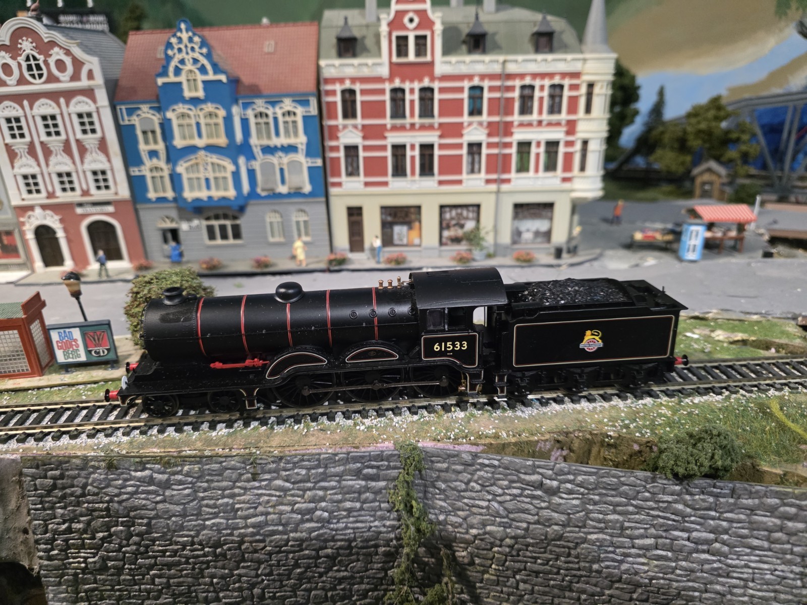 Hornby BR B12/3 Steam Locomotive R3431 OO Scale DCC Ready