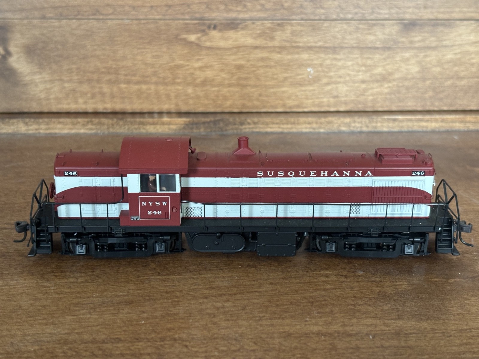 Atlas Classics HO Susquehanna RS-1 Locomotive Road #246 Runs Rough