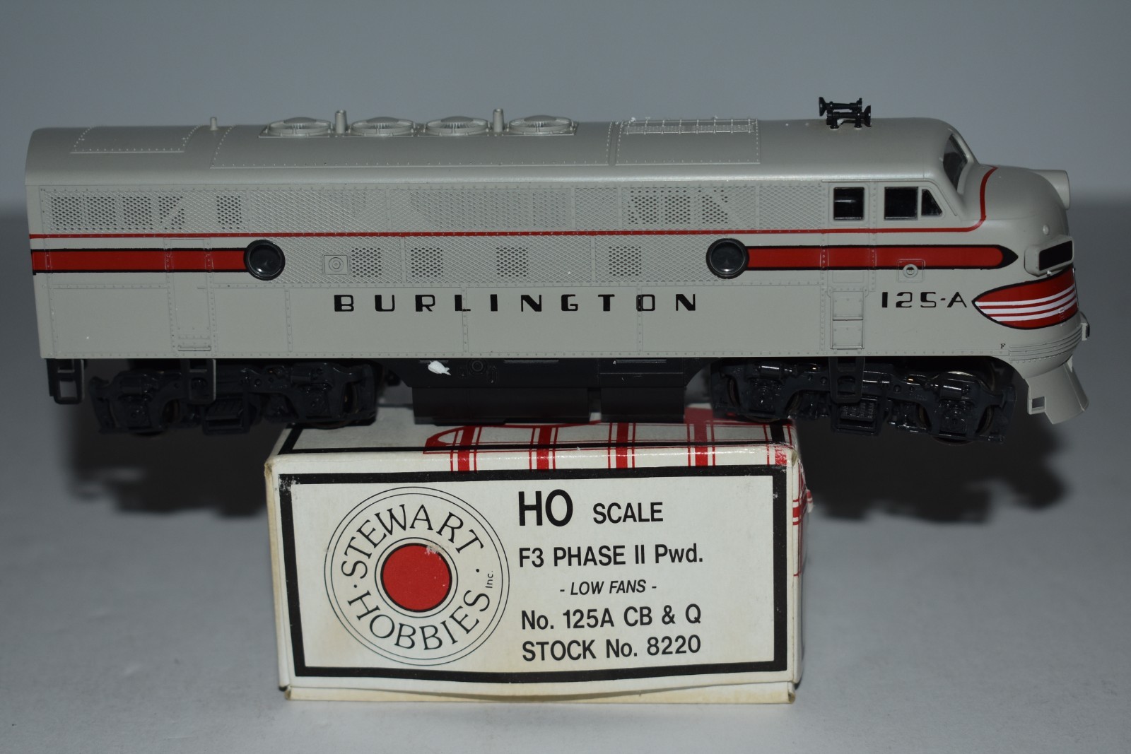 HO Scale Stewart Hobbies Burlington F3A Diesel Locomotive 125 C57676