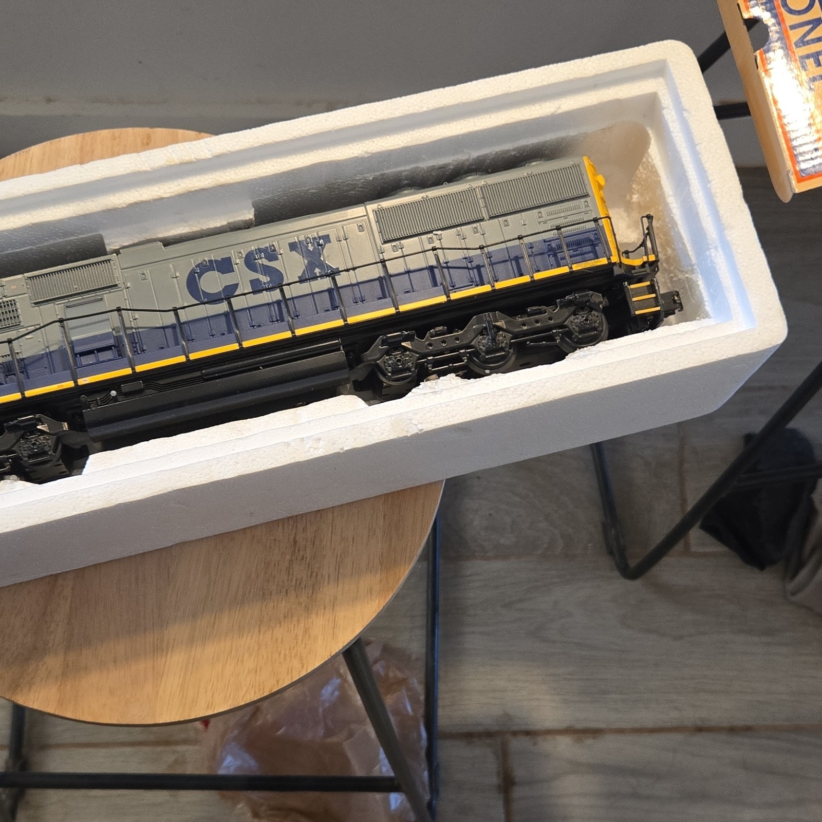 Lionel CSX SD 60/70 Diesel Locomotive O Gauge 1:48 Sound Light Blue Yellow Gray