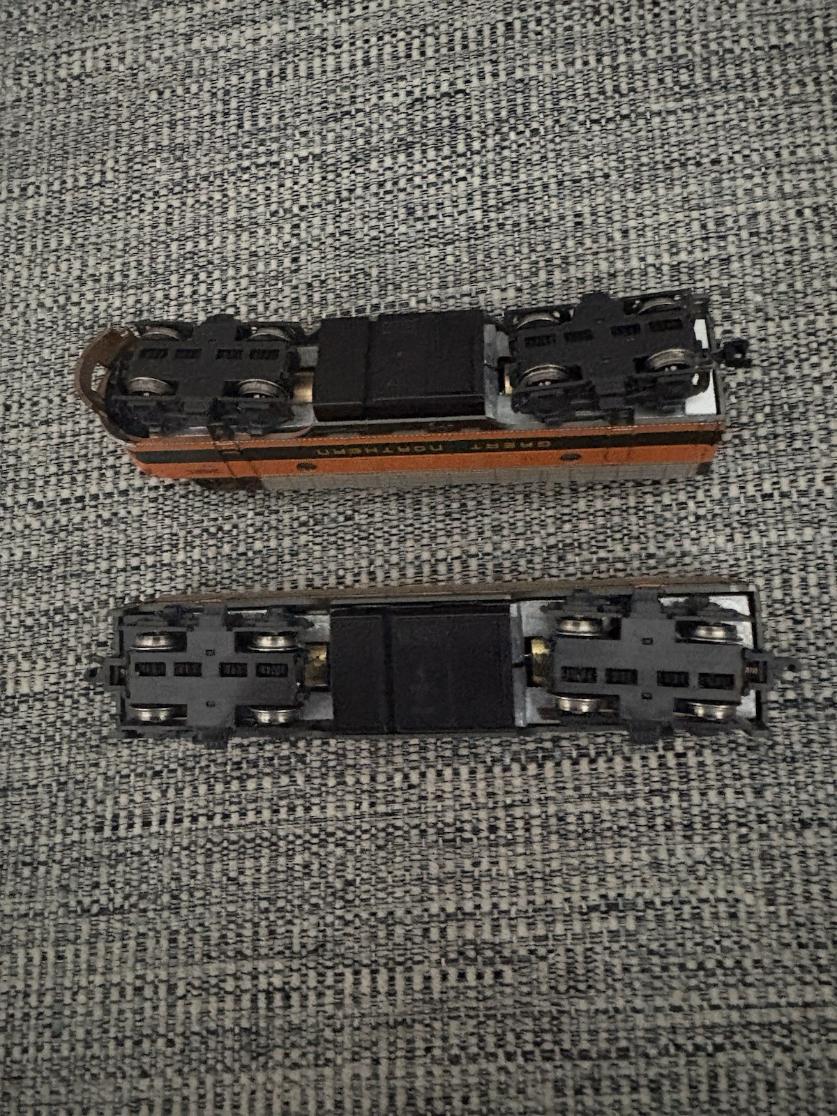 Kato N scale F7A and F7B. Great Northern