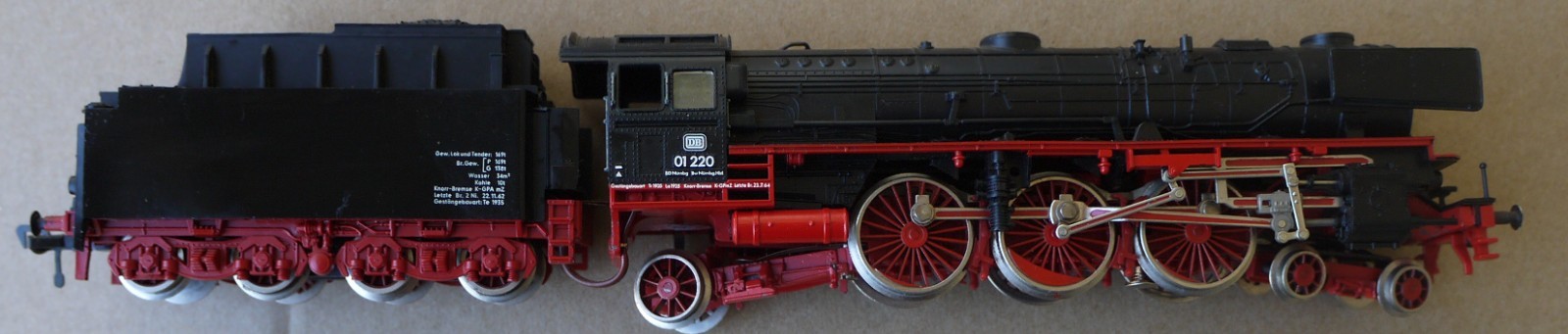 HO Fleischmann DC 01-220 4-6-2 Deutsche Bundesbahn Steam Locomotive Tested Used
