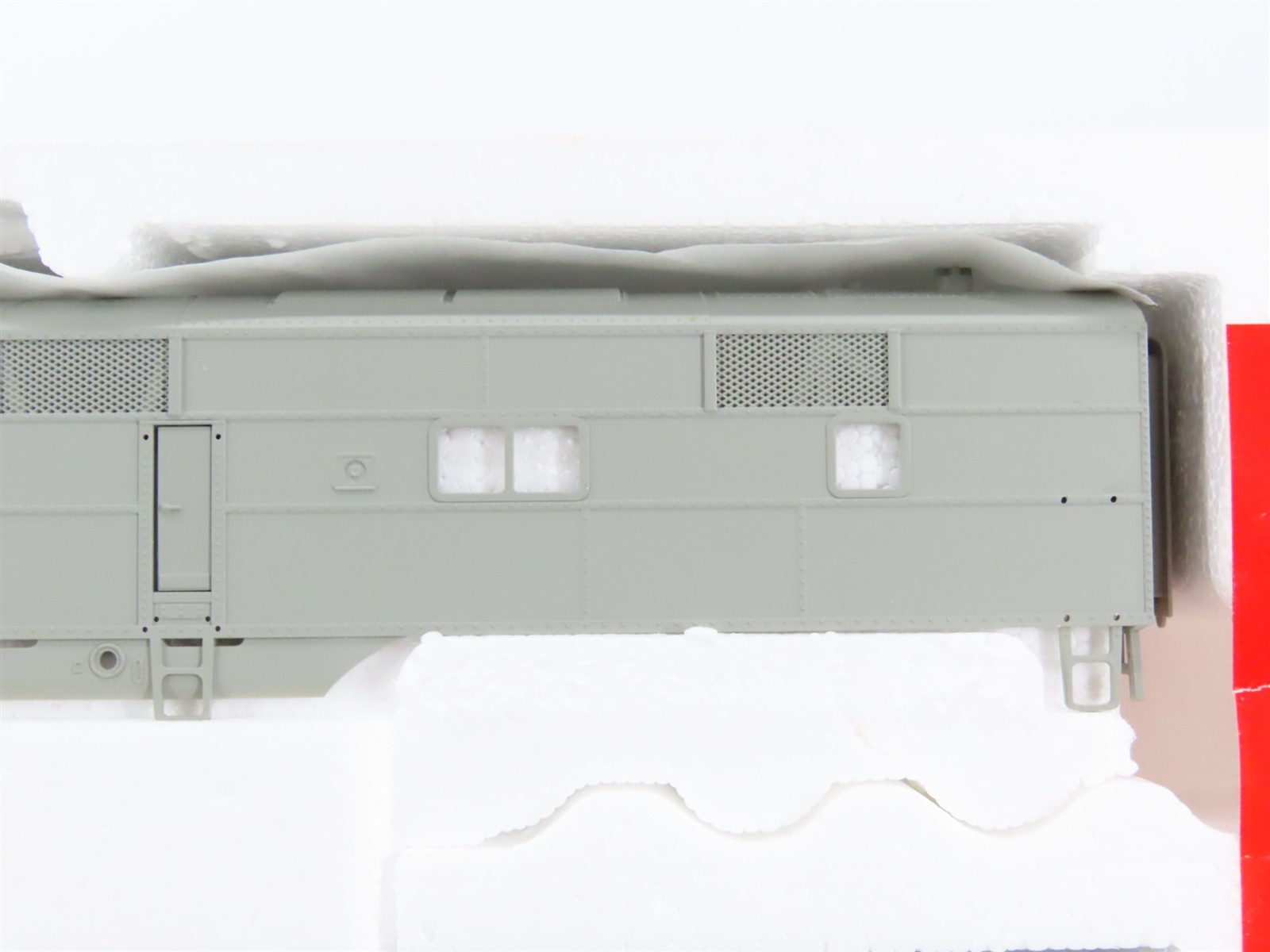 HO Scale Proto 2000 21072 Undecorated EMD E7A Diesel Locomotive – DCC Ready