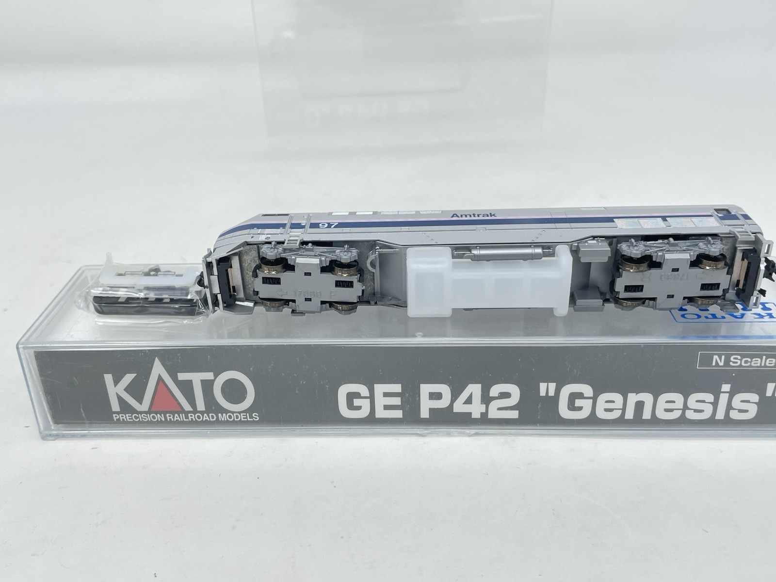 Kato N Scale GE P42 Genesis Amtrak Phase IV 176-6002 #97 Unused