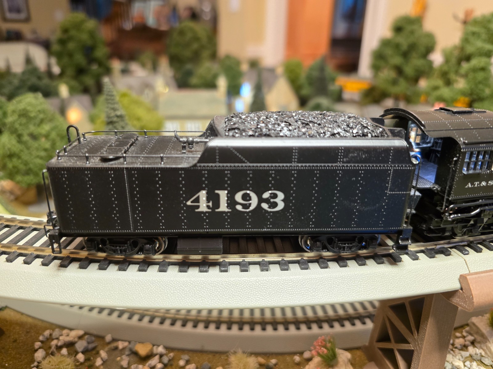 BLI7890 ATSF 2-8-4 Berkshire T1a #4193, 4-axle Tender, DCC/Sound/Smoke, Paragon4