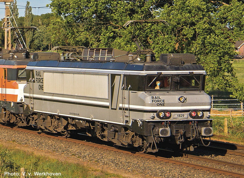 FLEISCHMANN N 732102 E-Lok 1829 (BB 1600) RFO Era VI NEW Analog 1:160