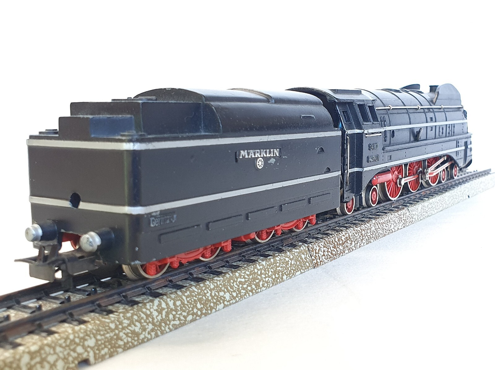 Marklin AC HO SK-800 German BR-06 STREAMLINED STEAM LOCOMOTIVE Type 2 NMIRB 1955