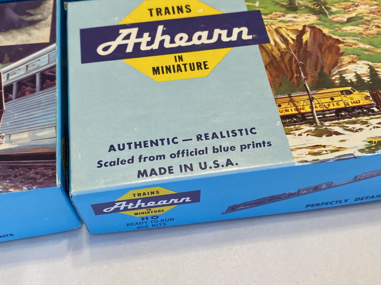 Vintage Athearn HO Denver & Rio Grande Diesel Locomotive / Caboose / Box Cars