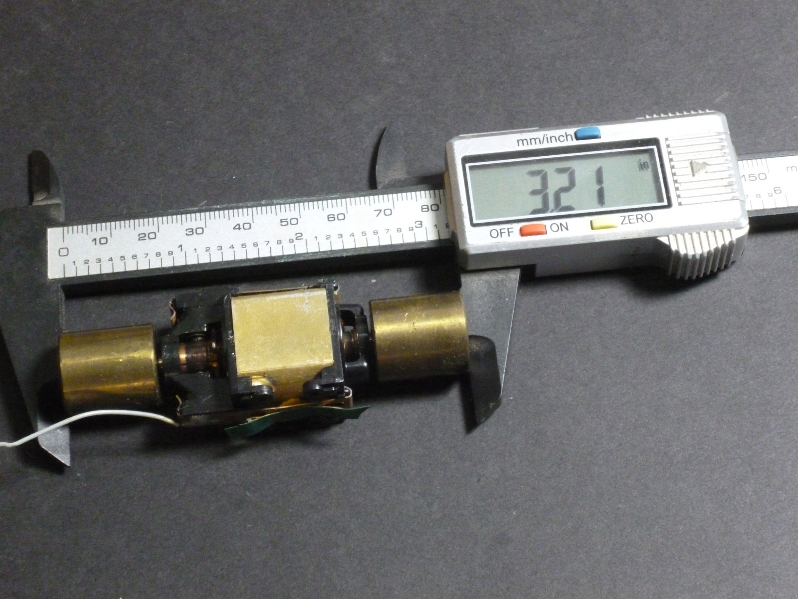Ho Athearn Diesel locomotive SD45 motor brass flywheels