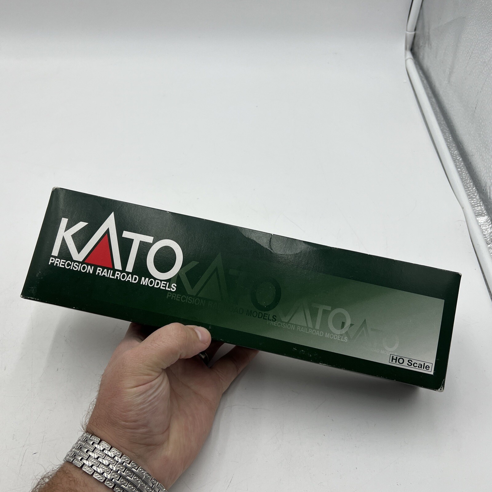 KATO HO 37-6101 AMTRAK GE P42 PHASE Vb ELECTRIC LOCOMOTIVE #68 IN BOX – *READ*