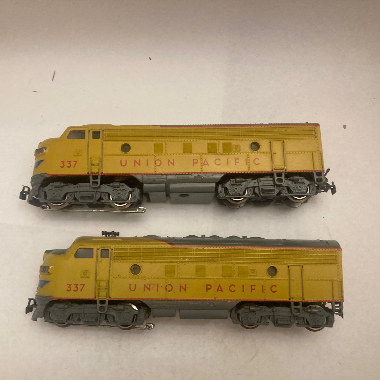 Marklin 3061 & 4061 HO Union Pacific F7 Powered & Unpowered Diesel Locomotives