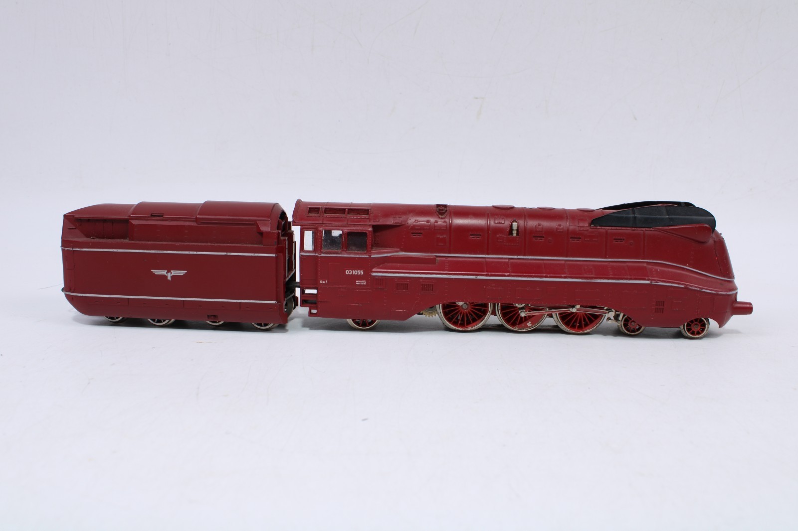Märklin 3089 HO Scale BR 03.10 4-6-2 Streamlined Steam Locomotive DR #03 1055