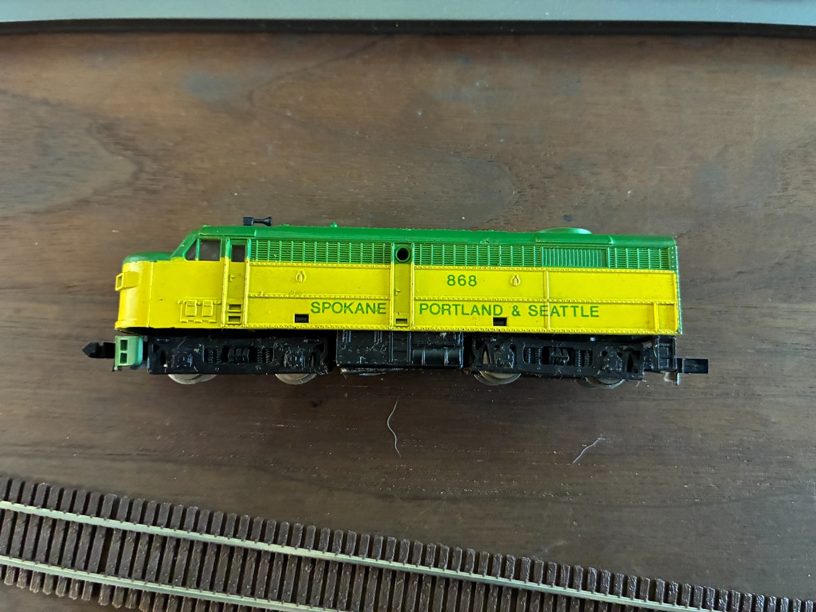 [T-N] N SCALE SPOKANE PORTLAND & SEATTLE #868 Yugoslavia RSO Working!