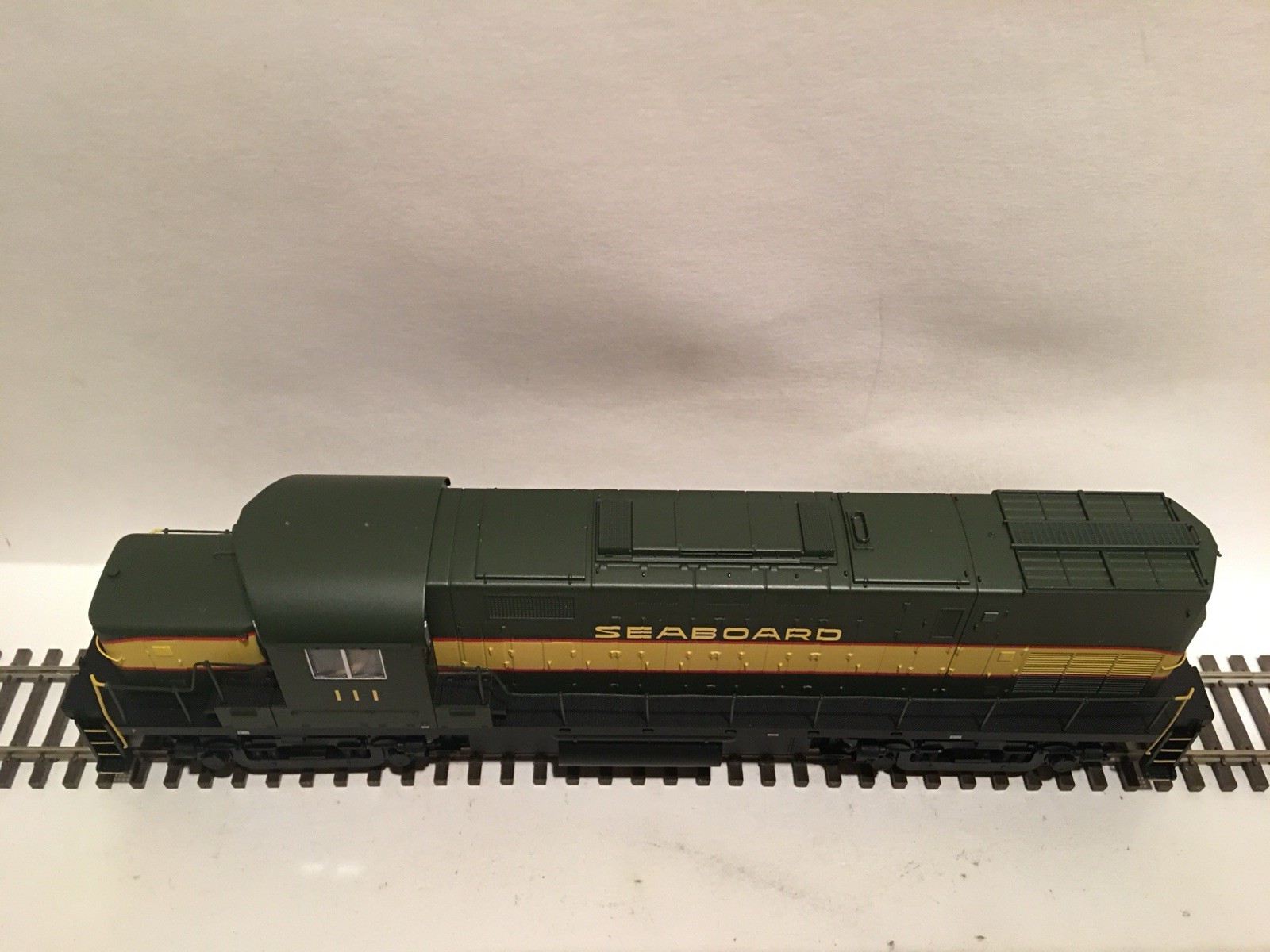 HO Atlas 10000050 Seaboard Air Line ALCO C420 Powered Diesel Locomotive SAL #111