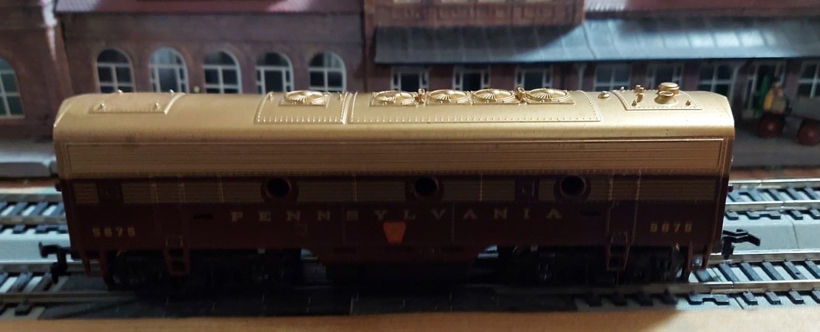 Mantua HO Scale F7A-B Units Pennsylvania Railroad #5860 & #5875: Nice Clean @@