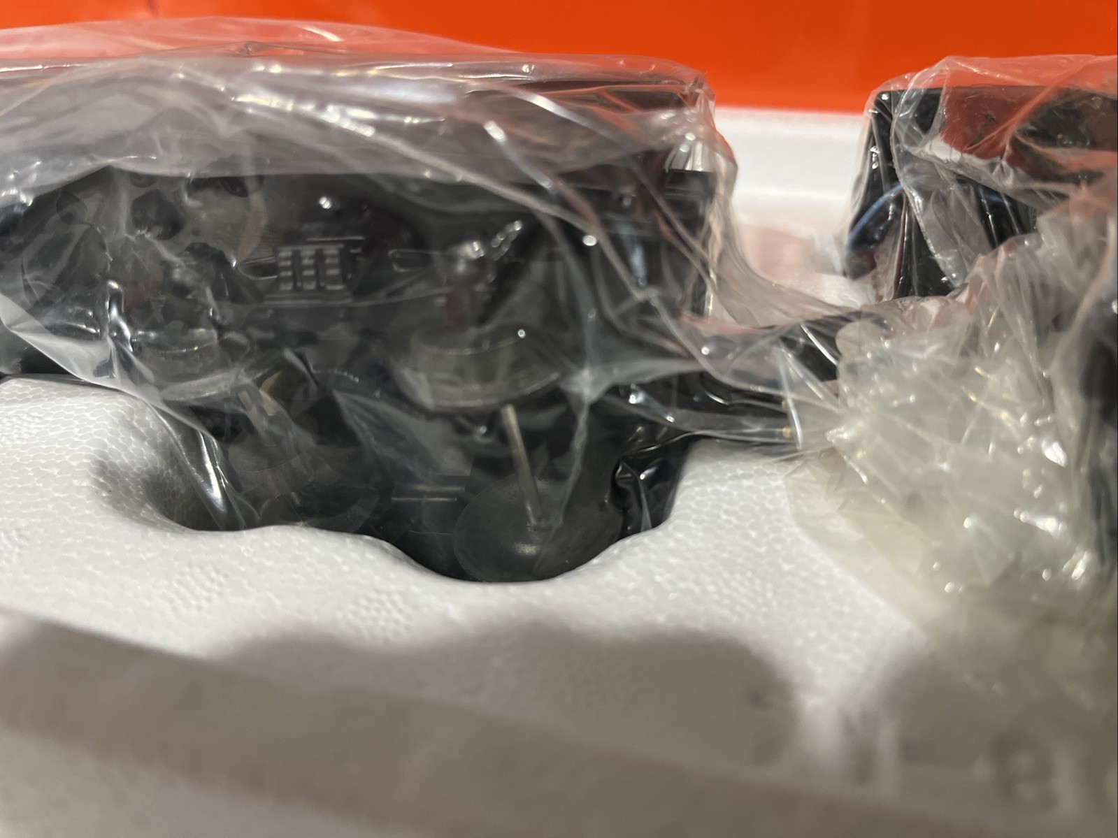 Lionel 6-18000 O Gauge Pennsylvania 0-6-0 B6 Switcher Loco & Tender #8977 – MINT