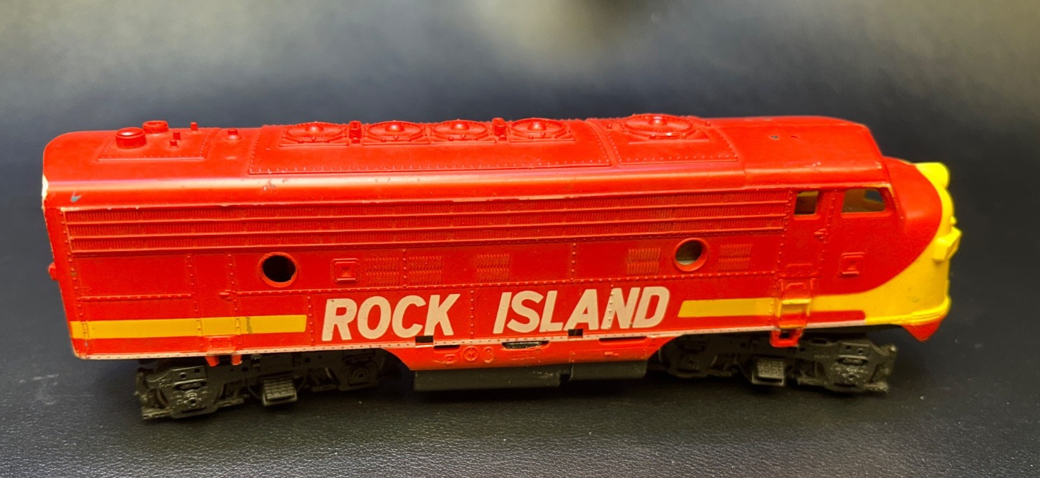 HO Powered Locomotive High Toque (8WD) in a Rock Island shell – WORKS, bin 1