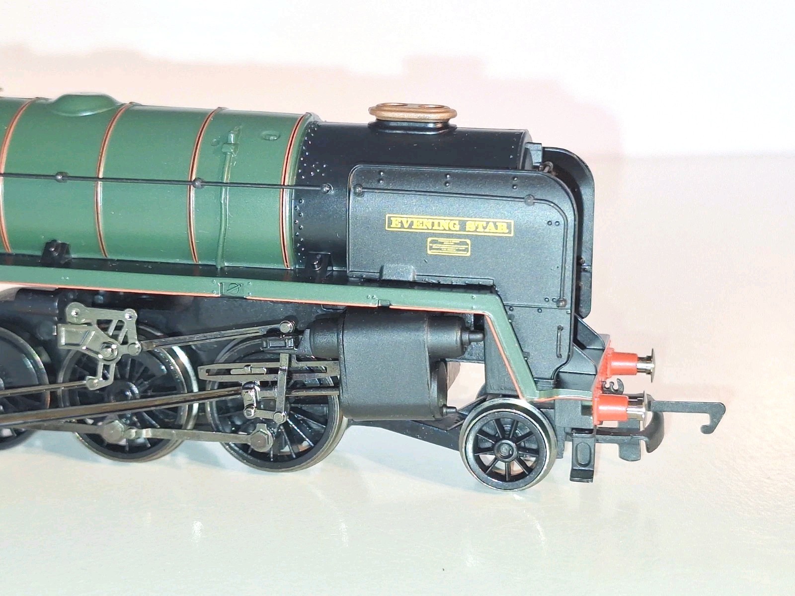 Hornby R2785 DCC Ready BR 9F Loco #92220. New Old Stock. Mint Cond. Boxed. OO