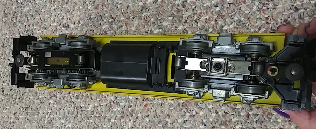 LIONEL #8961 SOUTHERN PACIFIC U36C DIESEL DUMMY UNIT – 1979 – IN BOX