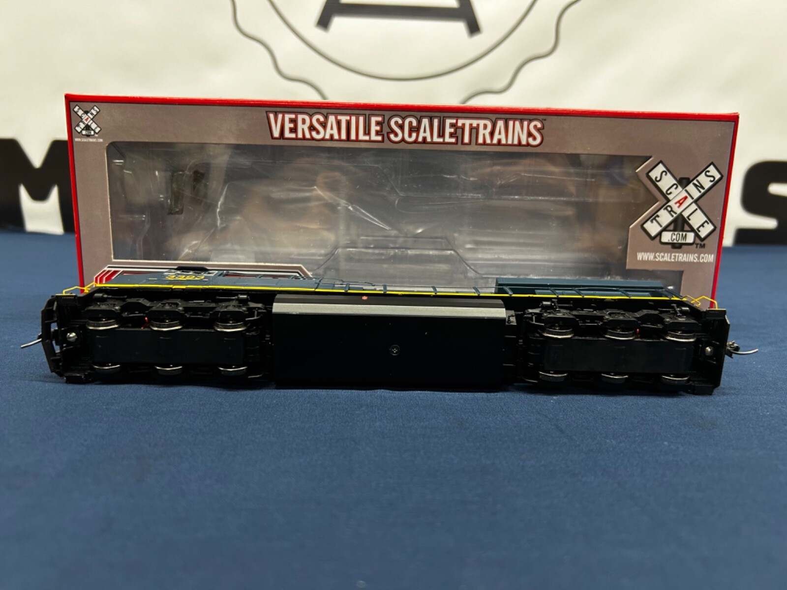 Scaletrains HO CSX Transportation #3393 ET44AC Diesel Engine DCC/Sound SXT10446