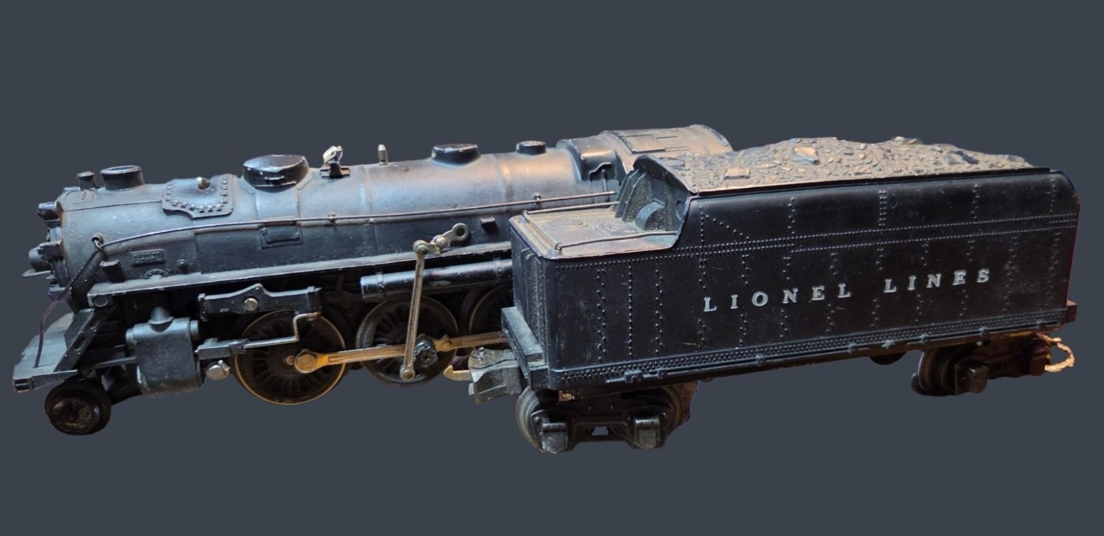 VINTAGE 1945 Lionel 224 Square Cab Steam Loco Train & 2466W Tender – READ FLAWS