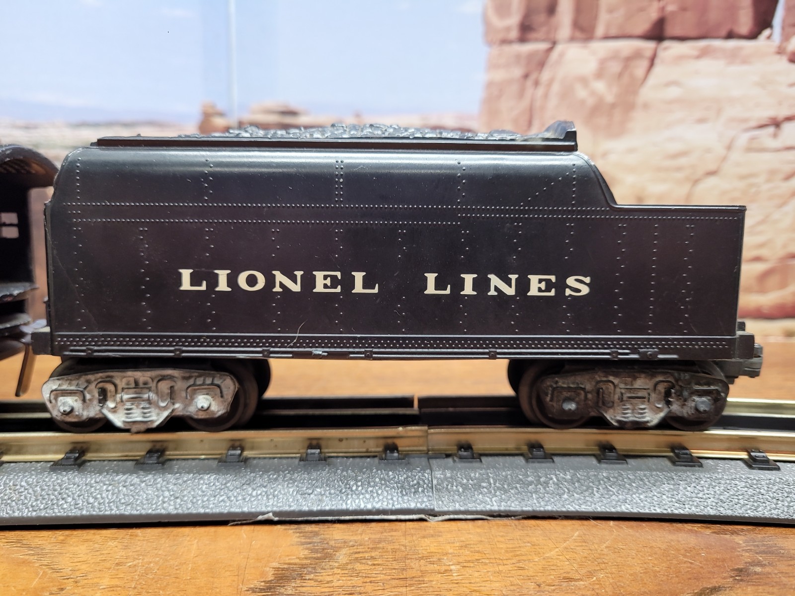Lionel O Gauge 2-6-4 2026 Steam Locomotive And Tender For Parts Or Repair