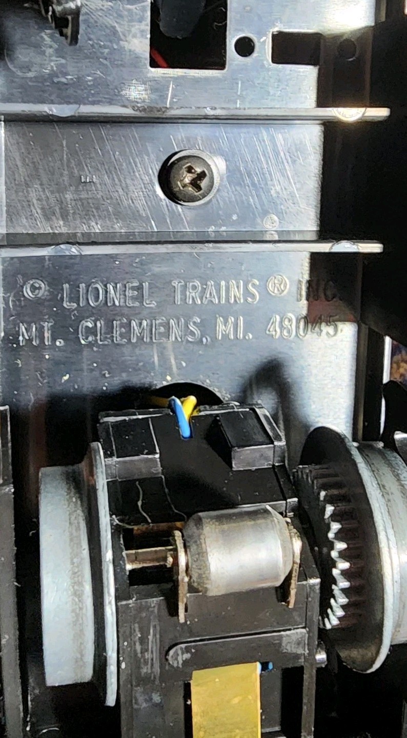 Lionel Train Santa Fe 8193 & 8919 O Gauge Engine & Dummy. Our XS70