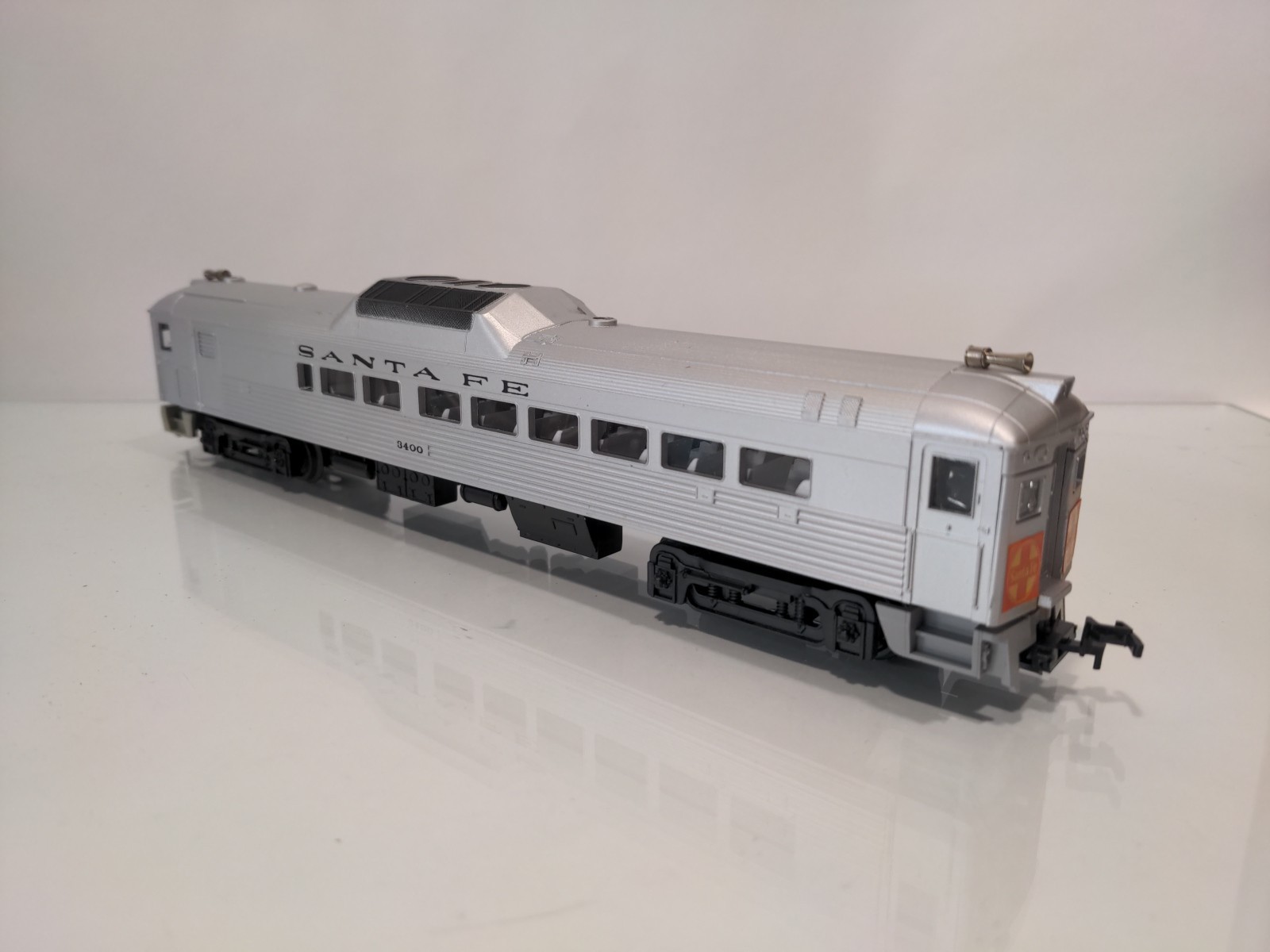 ATT HO Santa Fe Budd RDC Car Powered Tested ATSF 3400