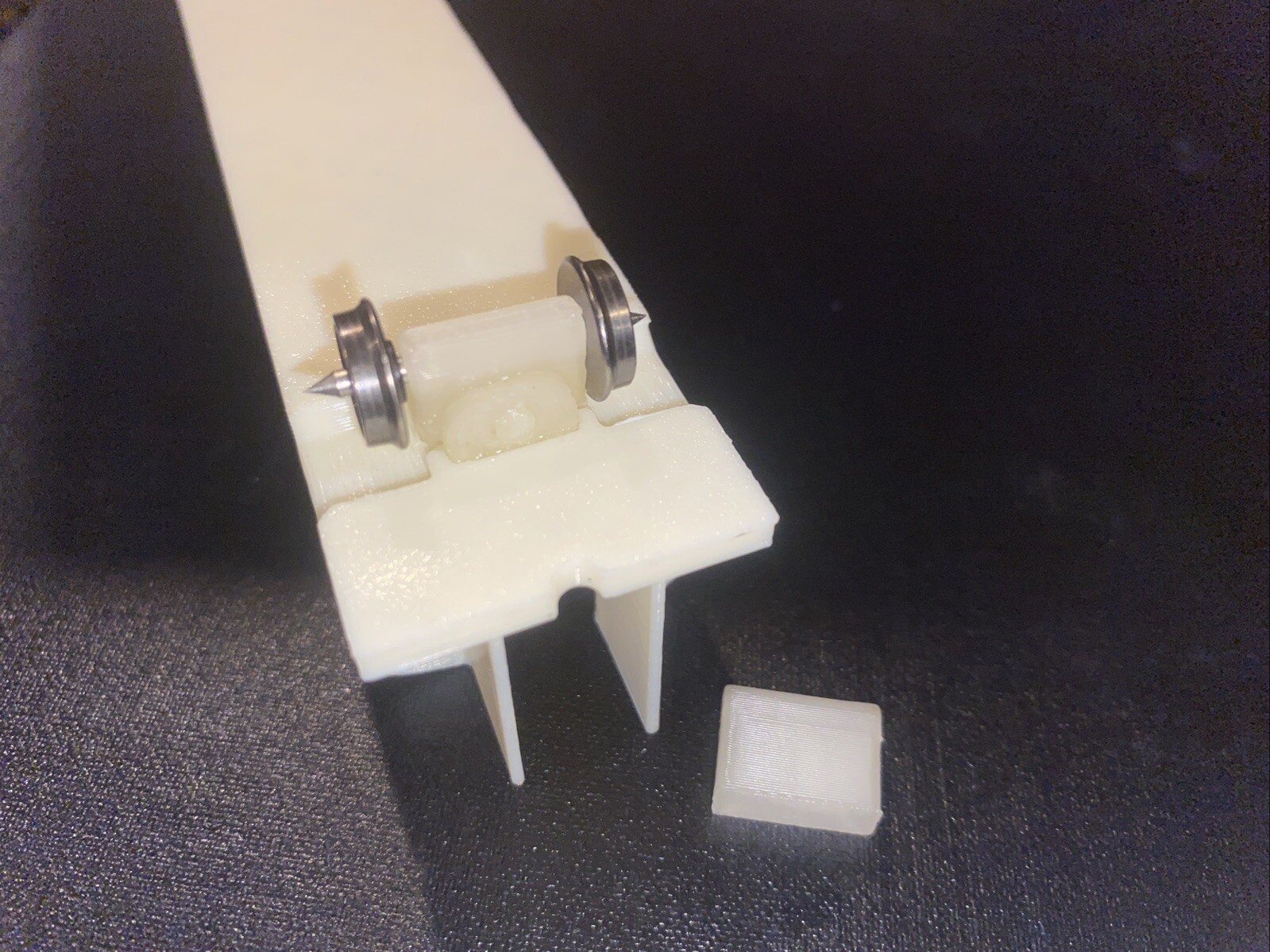 1 HO SCALE Interior Fits VARNEY GM-T1 AEROTRAIN Train Car Shell Not Included ￼