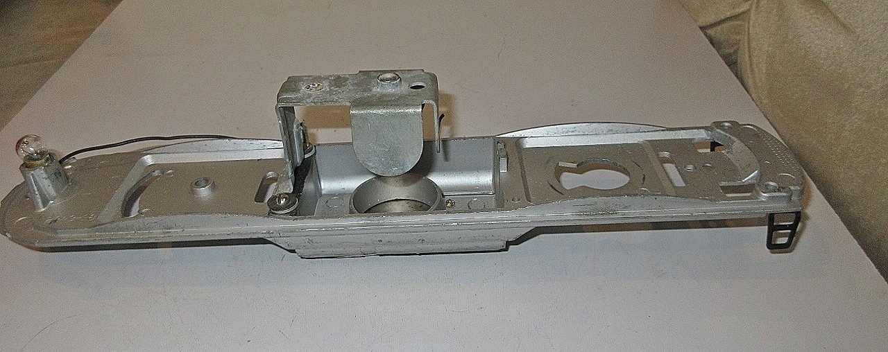 LIONEL #2240-2245 F3 DIESEL LOCOS FRAME W/RELAY BRACKET ++, NO BATTERY DAMAGE