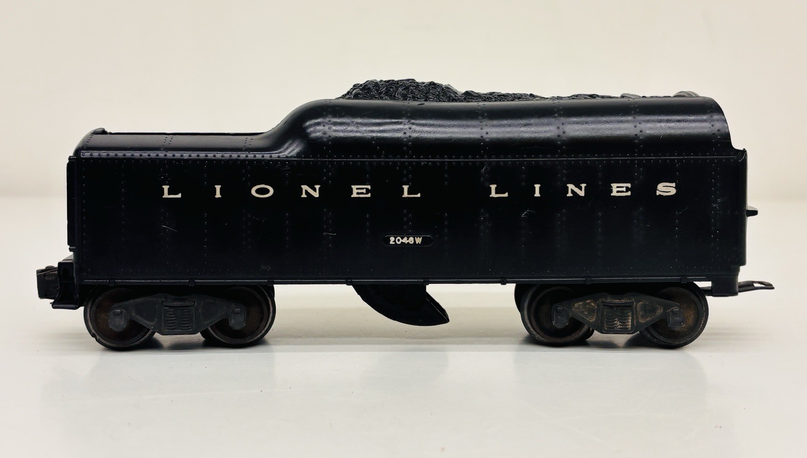 Lionel Postwar 2-8-4 Berkshire Steam Locomotive 726RR & Whistle Tender 2046W