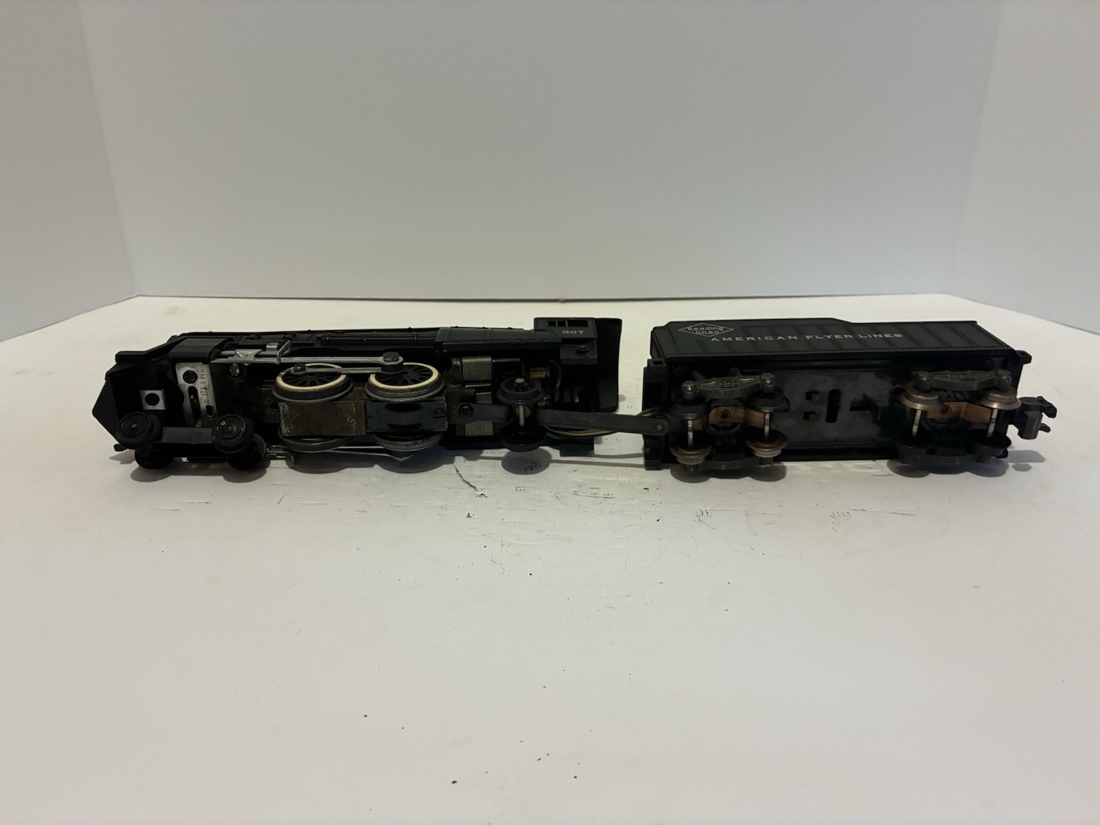 American Flyer #307 Locomotive And Tender. Tested See Description. Runs Good.