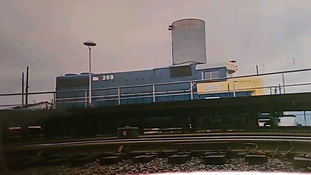 HO Vintage Athearn GP-38 LONG ISLAND RAILROAD CUSTOM PAINTED MTA #266